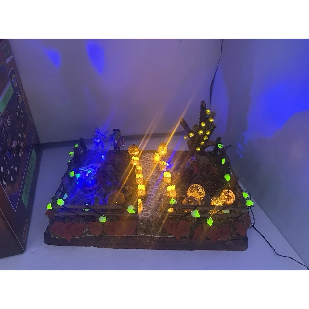 Lemax Spooky Town 